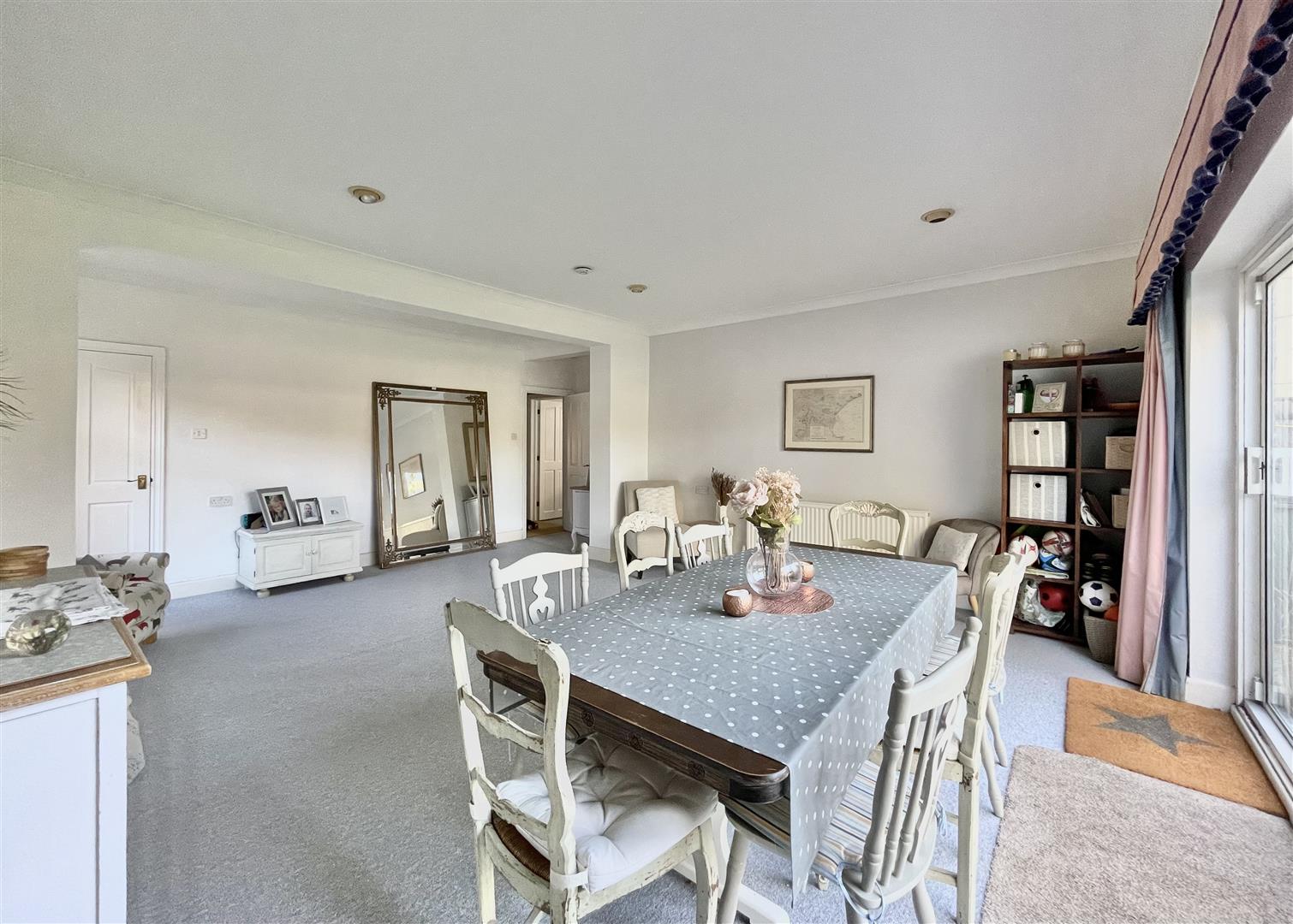 6 Bedroom House Canford Cliffs Avenue, Canford Cliffs